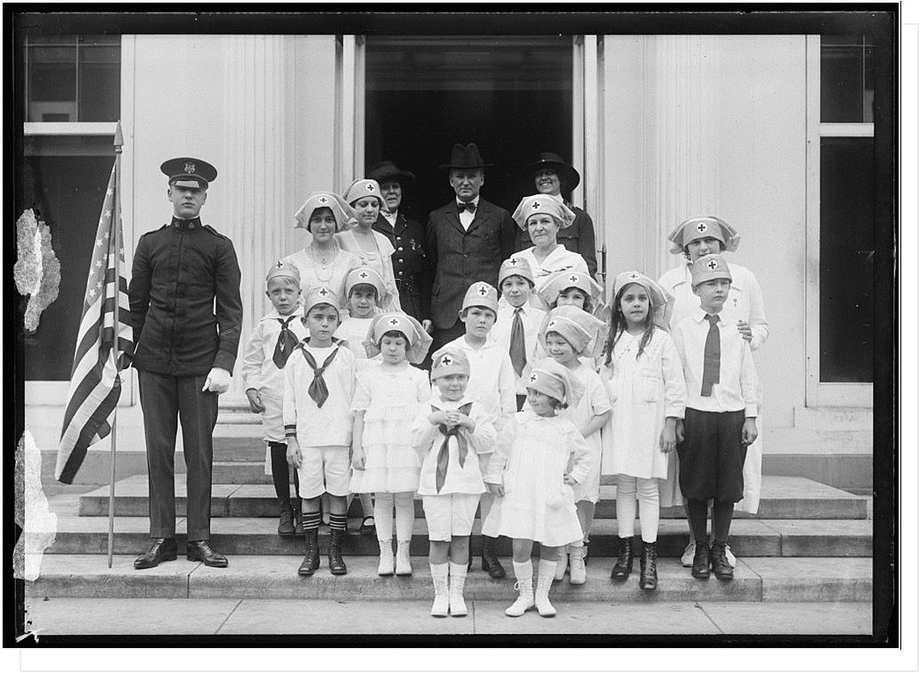 American Red Cross with Children Volunteers at White House 1918